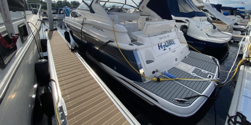 H2OME For Sale: 2007 Regal 3060 Express $57,000